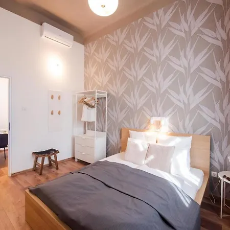 Lovely Apartment In The Heart Of Budapest Exterior photo