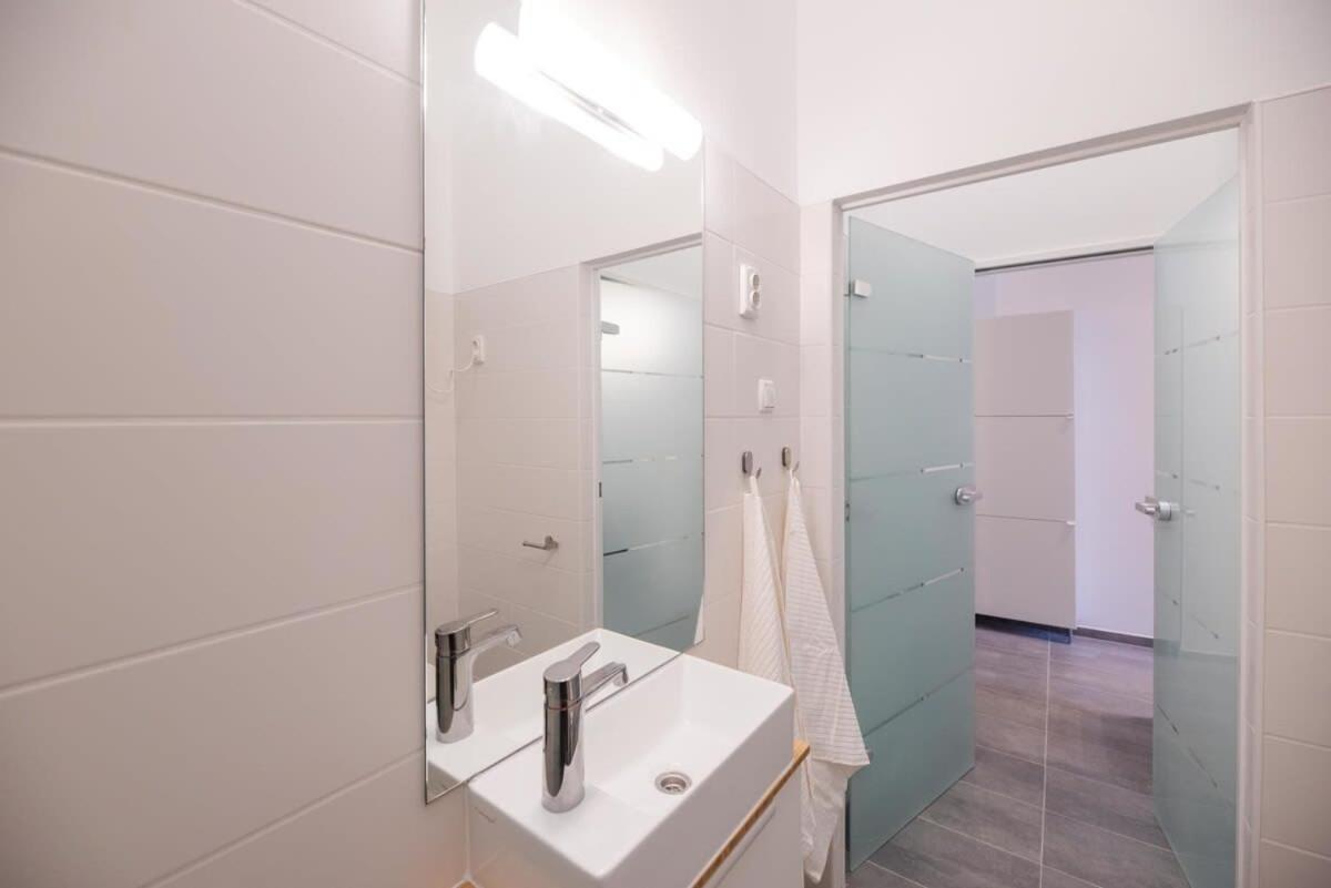 Apartment Lovely In The Heart Of